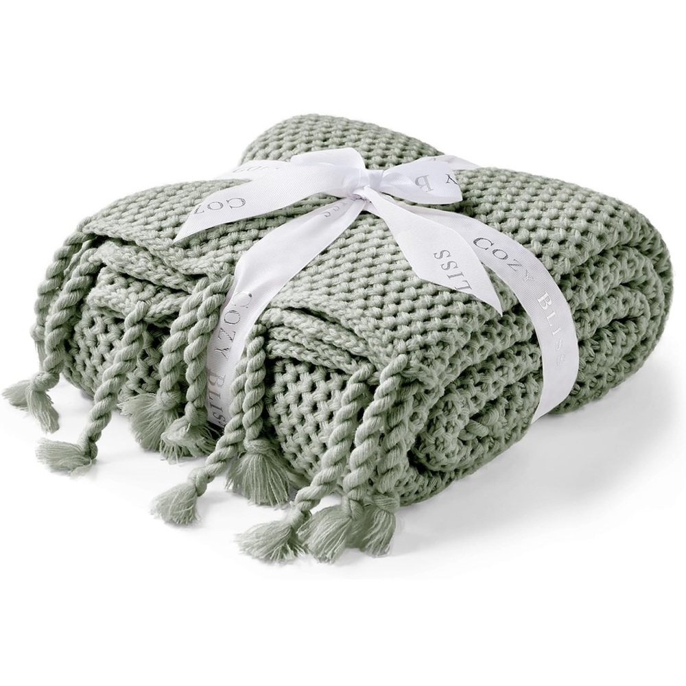 NIB Cozy Bliss Honeycomb Knit Throw Blanket in Sage Green